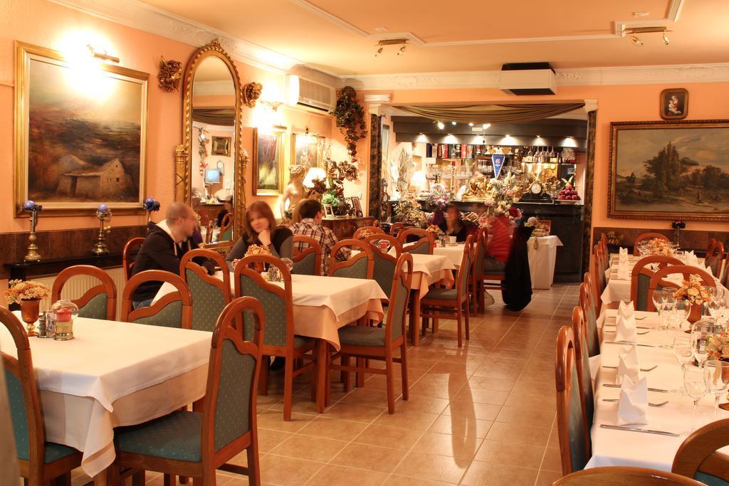 Hotel Vila Tina Zagreb Dış mekan fotoğraf