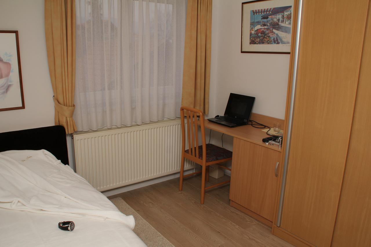 Hotel Vila Tina Zagreb Dış mekan fotoğraf