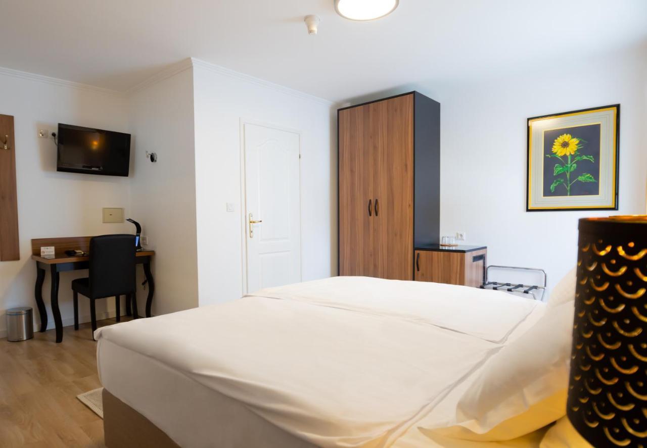 Hotel Vila Tina Zagreb Dış mekan fotoğraf