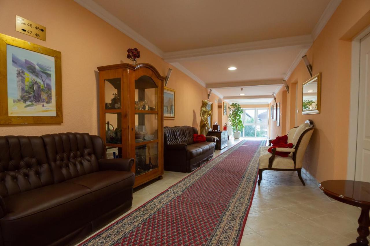 Hotel Vila Tina Zagreb Dış mekan fotoğraf